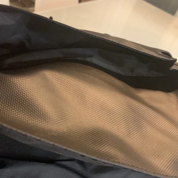 Bench laptop backpack - Picture 4 of 8